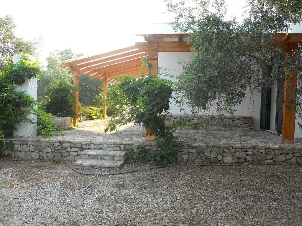 Agriturismo Specchiarussa モルチャーノ・ディ・レウカ エクステリア 写真
