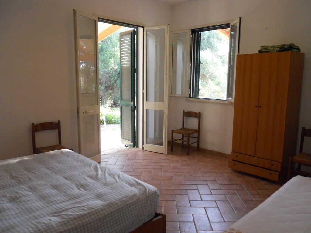 Agriturismo Specchiarussa モルチャーノ・ディ・レウカ エクステリア 写真